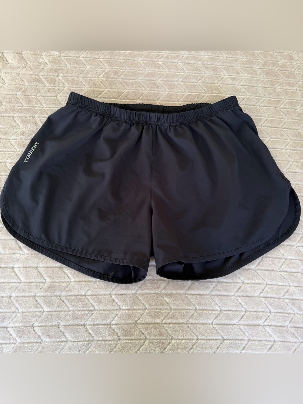 Merrell Black Women's Athletic Running Shorts size M